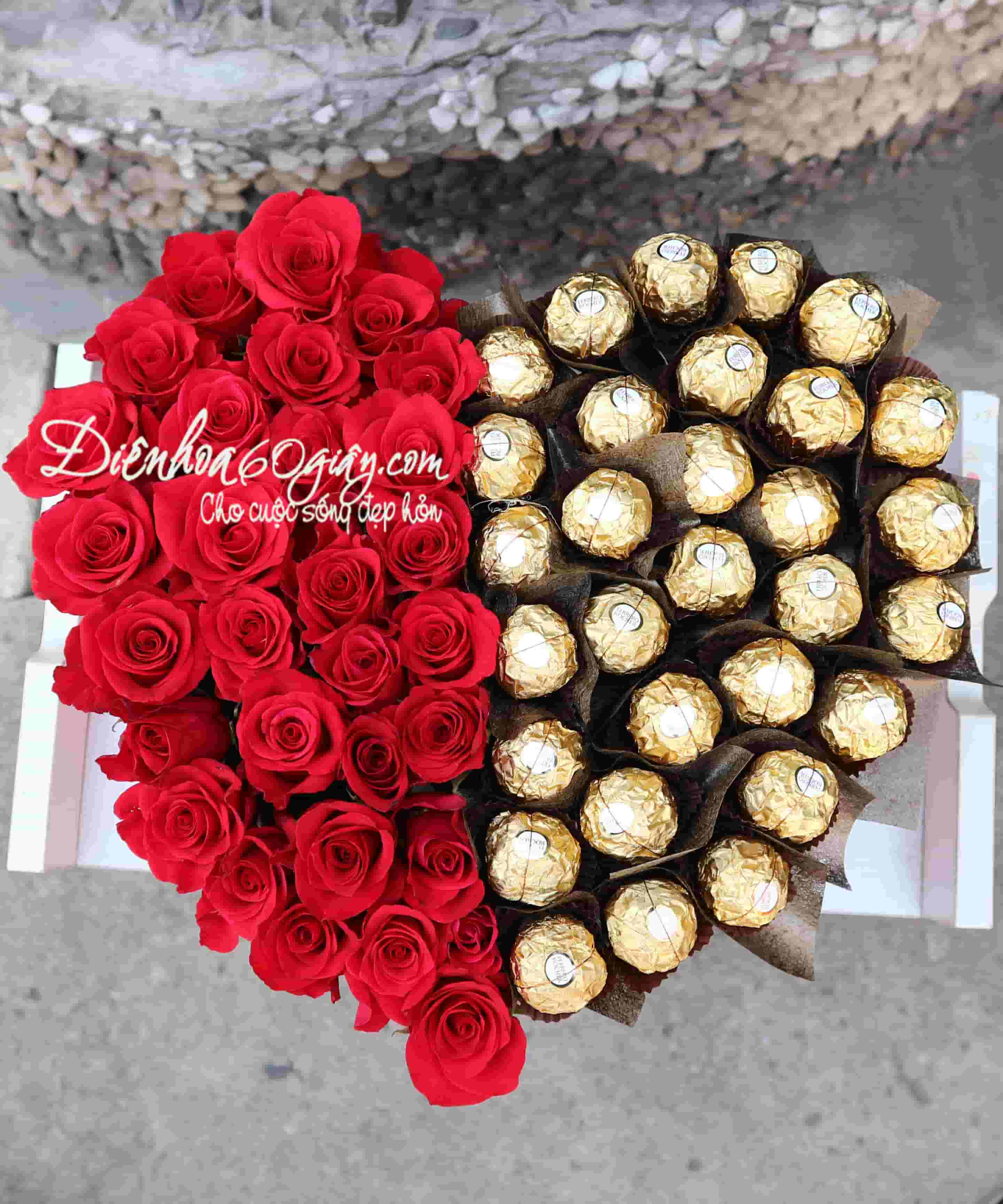 Hộp Chocolate Trái Tim 12